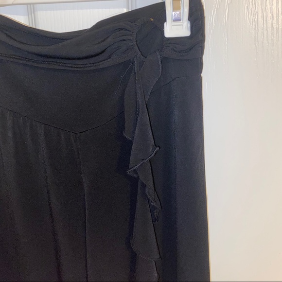 Cupid’s Cup Flare pants - Picture 3 of 4